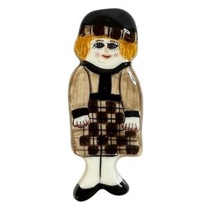 GANZ Susan Paley Lady Pin Margo Brown Ceramic Broach Hand Painted